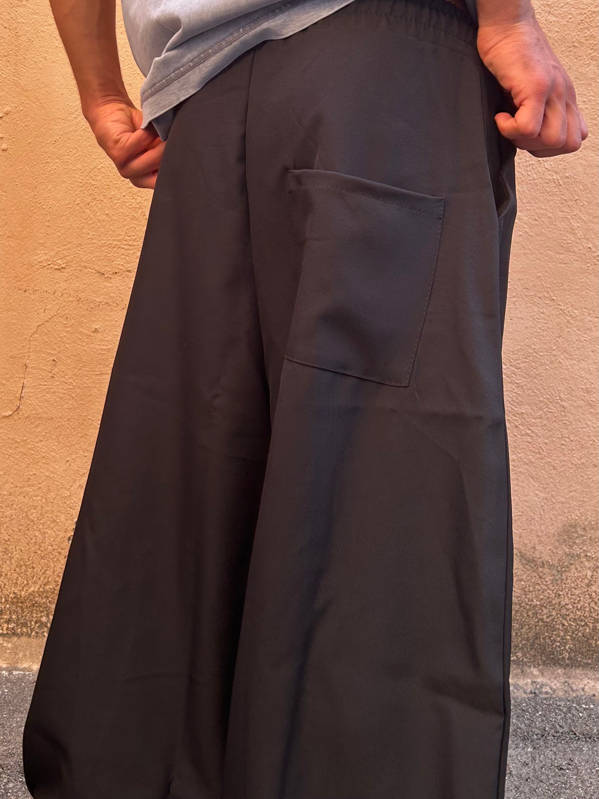Pantalone over size